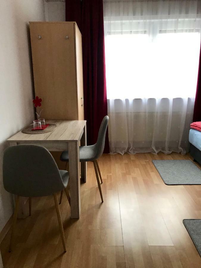 Juna Karlsruhe Dış mekan fotoğraf